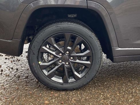 New 2026 Jeep Grand Cherokee Limited Reserve image 8