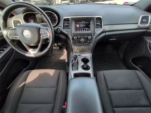 Certified 2021 Jeep Grand Cherokee Laredo image 14