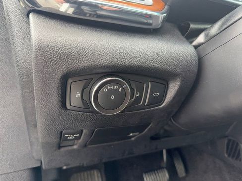 Used 2018 Lincoln Continental Reserve AWD/4WD image 12