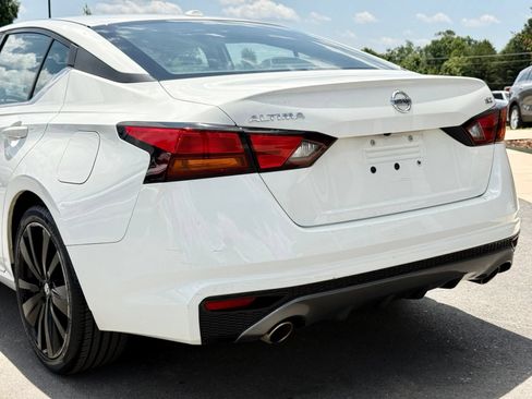 Used 2019 Nissan Altima 2.5 SR FWD image 5