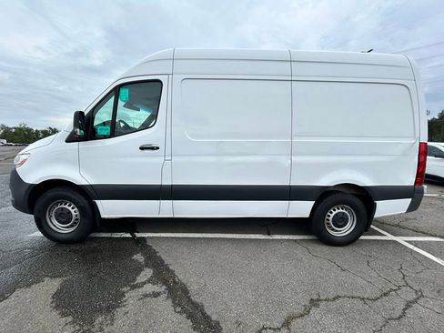 Used 2023 Mercedes-Benz Sprinter 2500 image 5