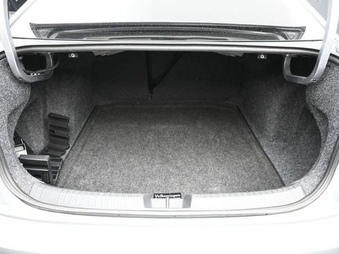 Used 2023 Volkswagen Jetta SE FWD image 23