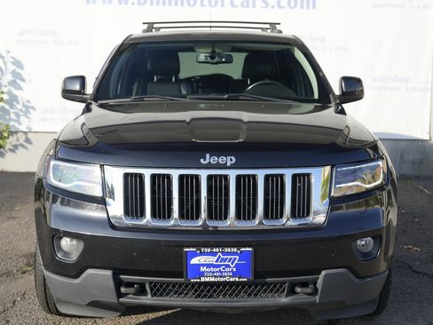 Used 2011 Jeep Grand Cherokee Laredo image 6