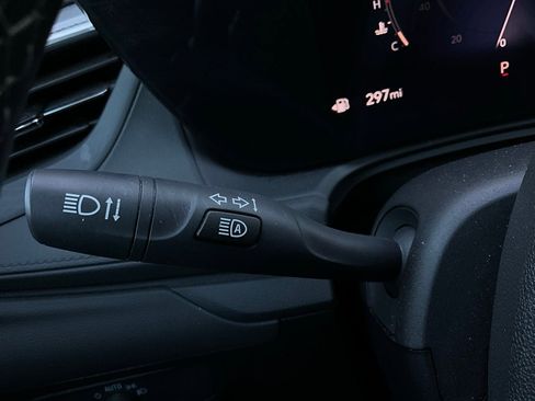 Used 2025 Buick Encore GX Preferred image 34