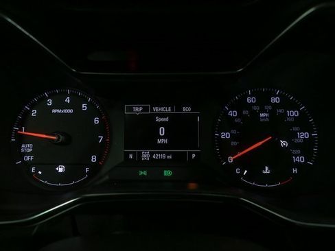 Used 2021 Chevrolet TrailBlazer LT w/ Convenience Package image 32