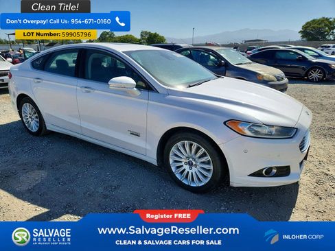 Used 2014 Ford Fusion Energi Titanium w/ Driver Assist Package FWD image 5