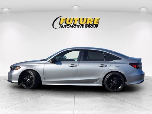 Used 2025 Honda Civic Sport image 9