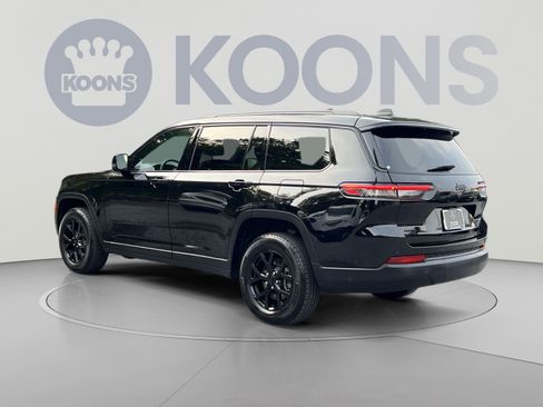 Used 2025 Jeep Grand Cherokee L Altitude AWD/4WD image 8