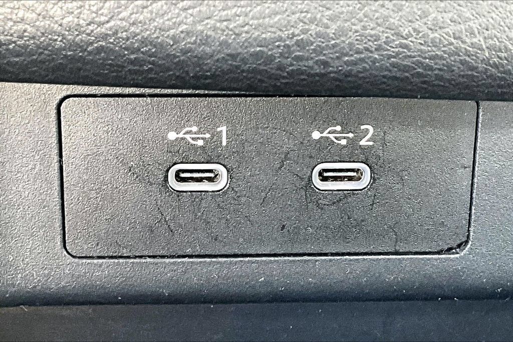 Used 2025 Nissan Rogue SV FWD image 15