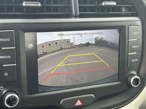 Used 2025 Kia Soul LX w/ LX Technology Package image 20