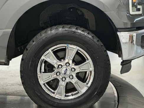 Used 2015 Ford F150 XLT w/ Equipment Group 302A Luxury AWD/4WD image 26