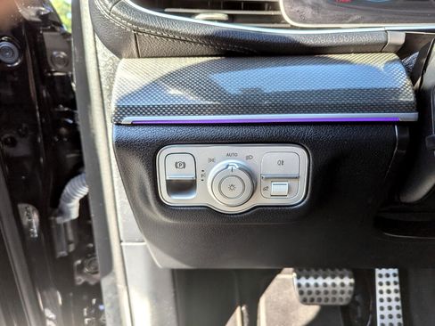 Used 2023 Mercedes-Benz GLS 450 4MATIC image 16