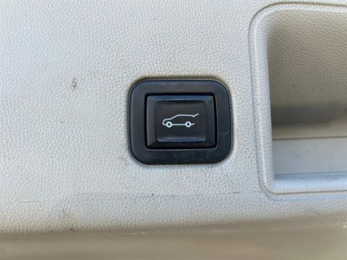 Used 2020 GMC Terrain Denali w/ Denali Premium Package image 10