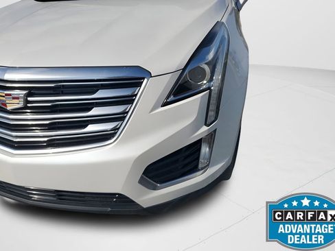 Used 2019 Cadillac XT5 FWD image 12