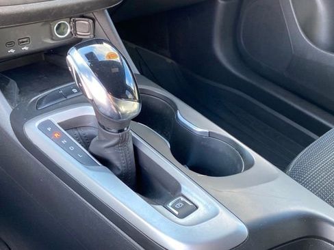 Certified 2024 Buick Envista Preferred w/ Convenience II Package image 12