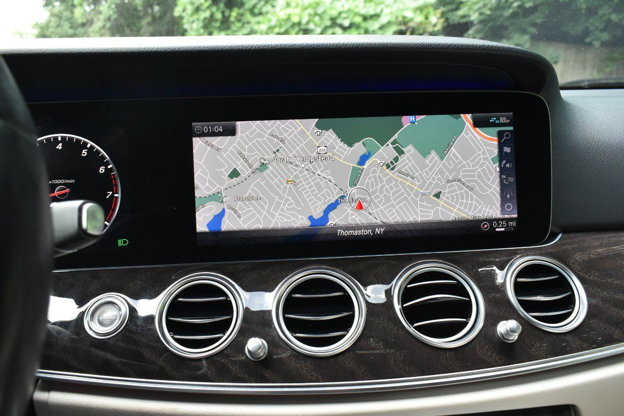 Used 2020 Mercedes-Benz E 350 Sedan image 26