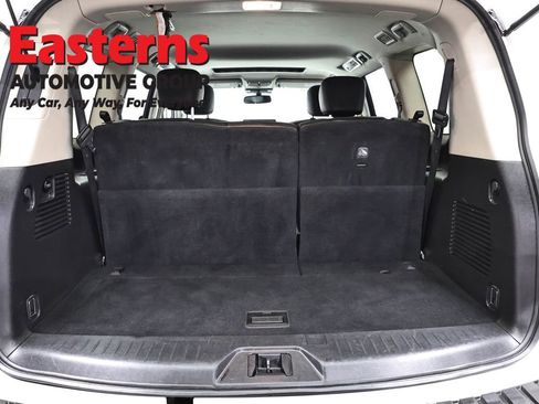 Used 2024 Nissan Armada SL w/ Captain's Chairs Package image 9