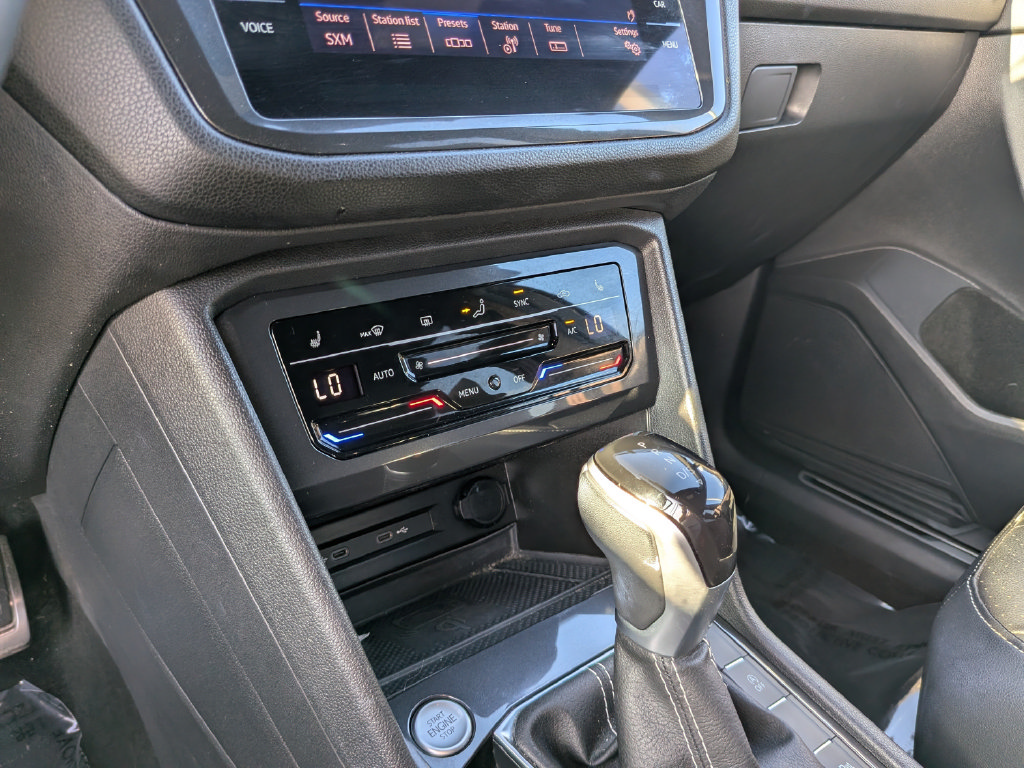Certified 2023 Volkswagen Tiguan SE R-Line FWD image 23