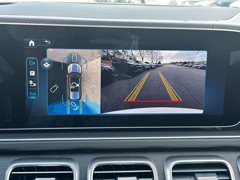 New 2026 Mercedes-Benz GLS 450 4MATIC image 32
