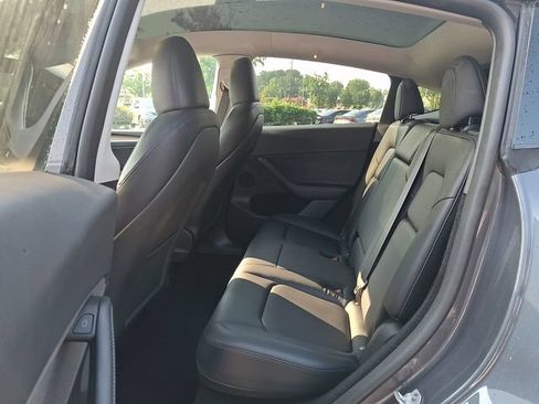 Used 2023 Tesla Model Y Long Range AWD/4WD image 10