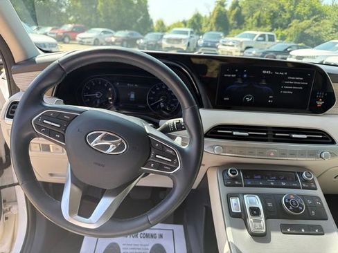 Used 2022 Hyundai Palisade SEL w/ 8P Bench Seat Package AWD/4WD image 12