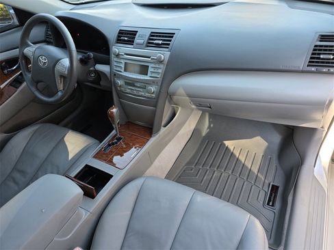 Used 2009 Toyota Camry image 25