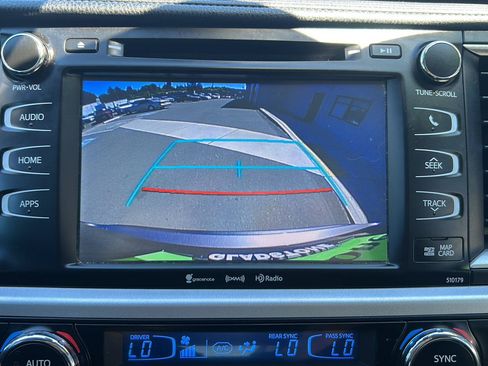 Used 2018 Toyota Highlander SE AWD/4WD image 30