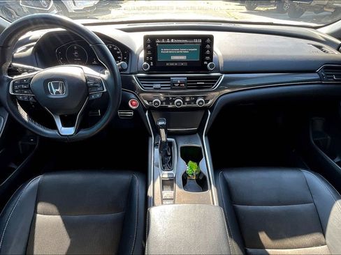 Used 2018 Honda Accord Sport image 19