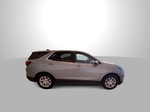 Used 2023 Chevrolet Equinox LT w/ Driver Convenience Package AWD/4WD image 9