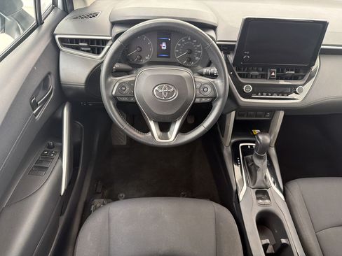 Used 2023 Toyota Corolla Cross LE FWD image 25
