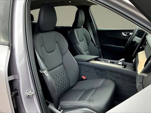 New 2026 Volvo XC60 B5 Plus w/ Protection Package Premier AWD/4WD image 10