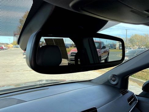 Used 2024 Toyota Sienna XSE image 27