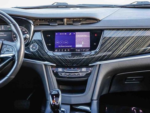 Used 2024 Cadillac XT6 Premium Luxury image 14