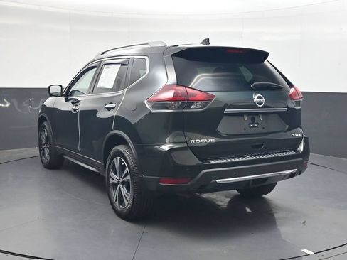Used 2019 Nissan Rogue SV w/ Premium Package AWD/4WD image 7