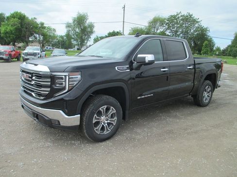 New 2026 GMC Sierra 1500 SLT w/ SLT Convenience Package AWD/4WD image 9