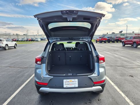 New 2026 Chevrolet TrailBlazer LT w/ Convenience Package FWD image 7