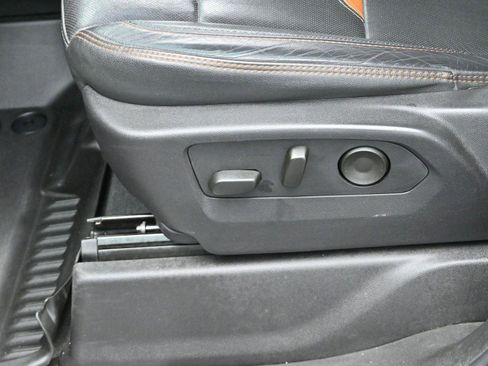 Used 2024 GMC Sierra 1500 AT4 w/ Technology Package image 14