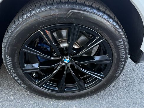 Used 2023 BMW X6 xDrive40i w/ Executive Package image 14