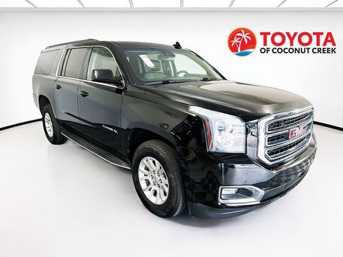 Used 2018 GMC Yukon XL SLT RWD image 1