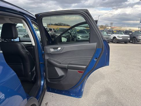 Certified 2022 Ford Escape Titanium image 17