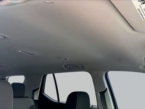 Used 2020 Chevrolet Traverse LS FWD image 12