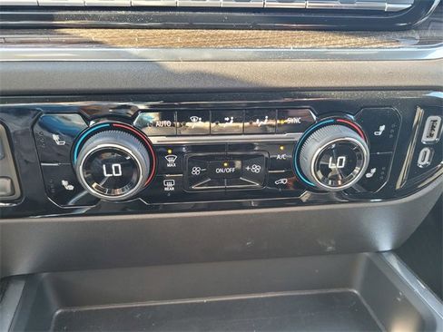 Used 2025 Chevrolet Silverado 1500 RST image 24