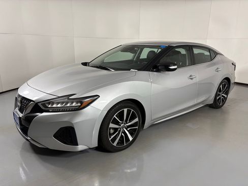 Used 2023 Nissan Maxima SV w/ Floor Mat Group image 5