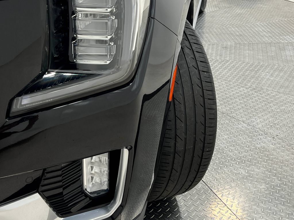 Used 2021 GMC Yukon Denali w/ Denali Premium Package AWD/4WD image 41
