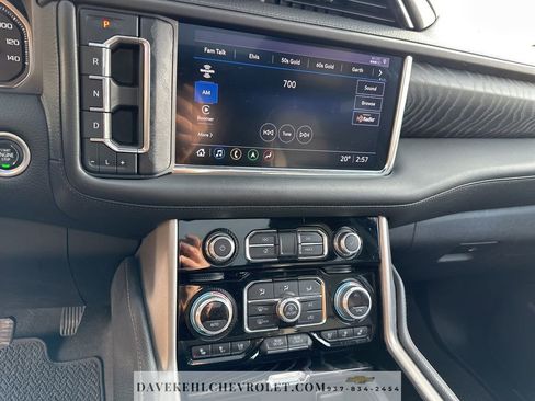 Used 2021 GMC Yukon XL Denali w/ Denali Premium Package image 15