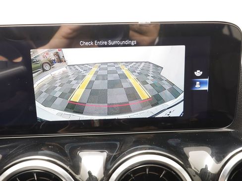 Used 2022 Mercedes-Benz GLA 250 4MATIC image 10