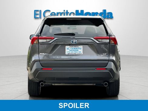 Used 2024 Toyota RAV4 LE AWD/4WD image 4