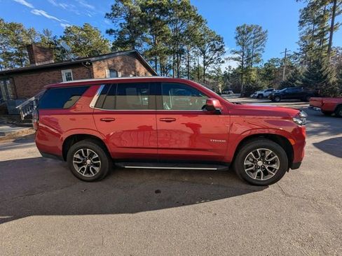 Used 2021 Chevrolet Tahoe LT image 2