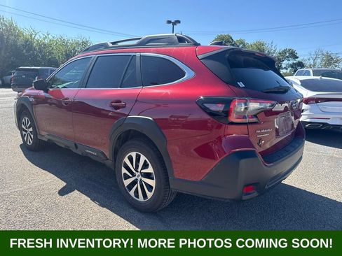 Used 2024 Subaru Outback Premium AWD/4WD image 4