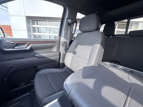 Used 2023 GMC Sierra 1500 Elevation w/ Preferred Package image 22